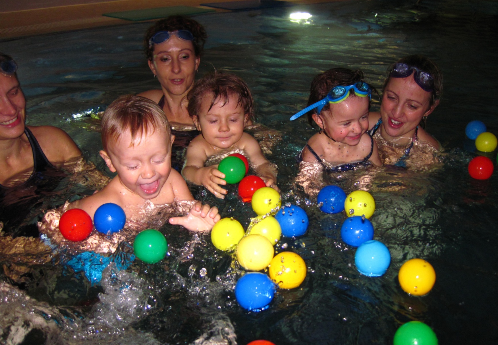 Ve vodě doma plavání pro děti